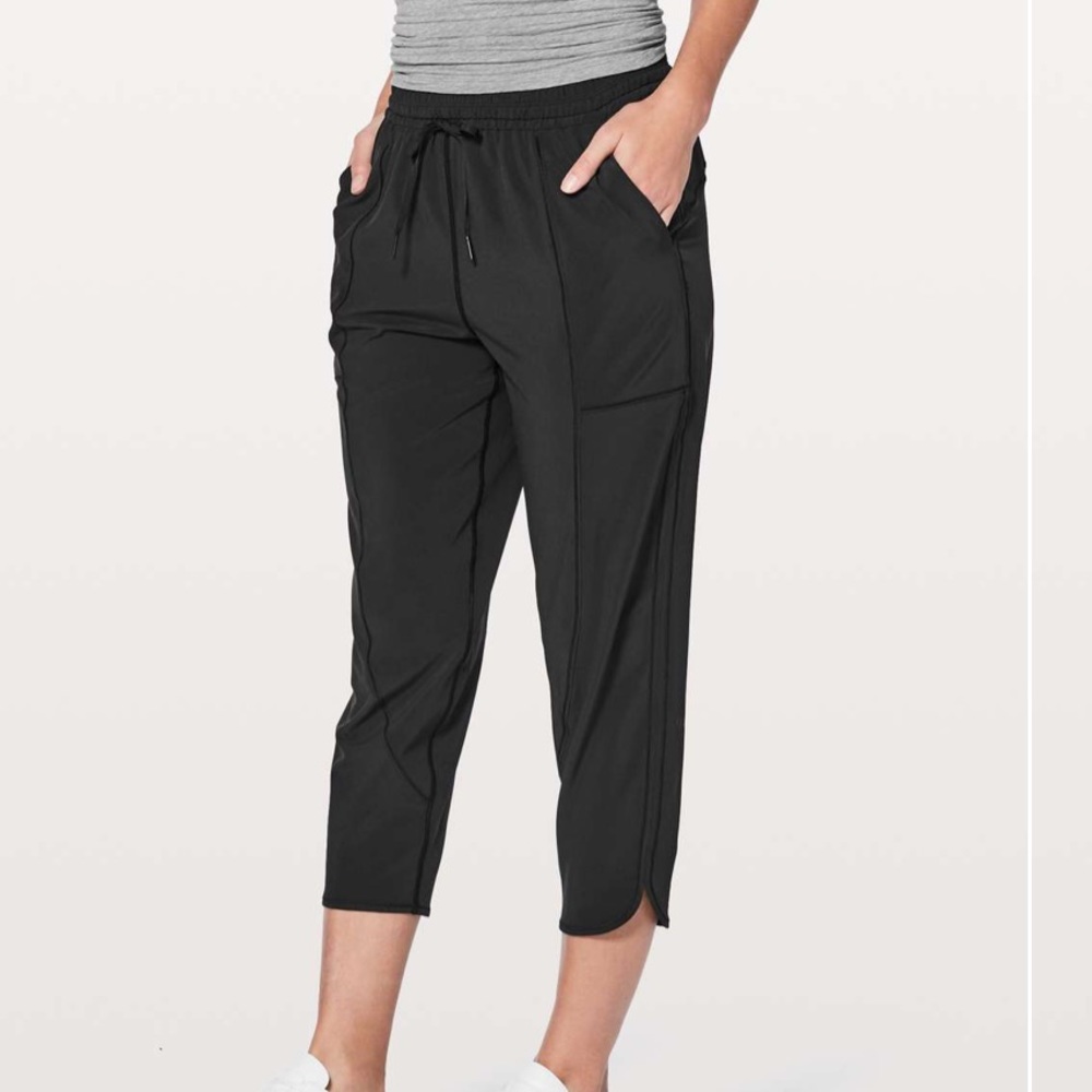 Lululemon Final Play Crops